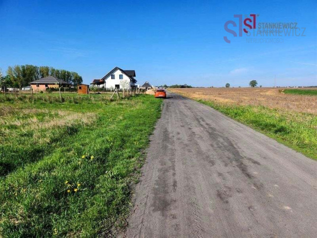 Działka Sprzedaż Gołanice 2